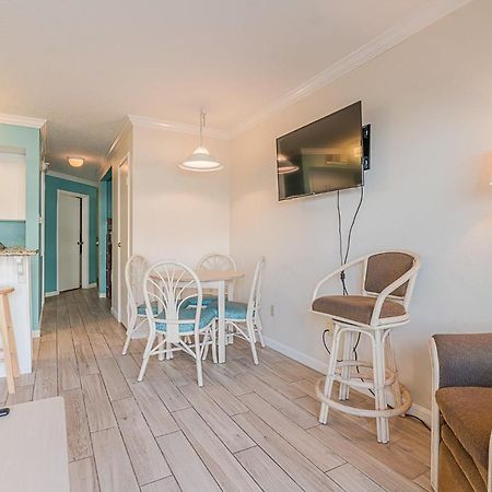 Beachside Bungalow With 2 Pools Hotel Galveston Kültér fotó